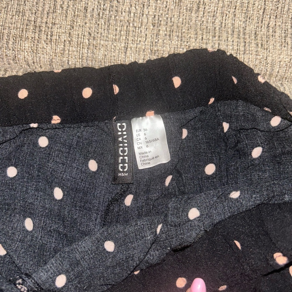 Collection of women’s shorts size 4/6 - Picture 15 of 15